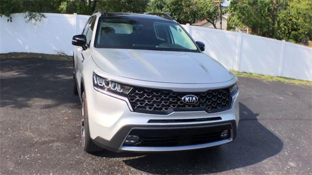 used 2021 Kia Sorento car, priced at $26,495