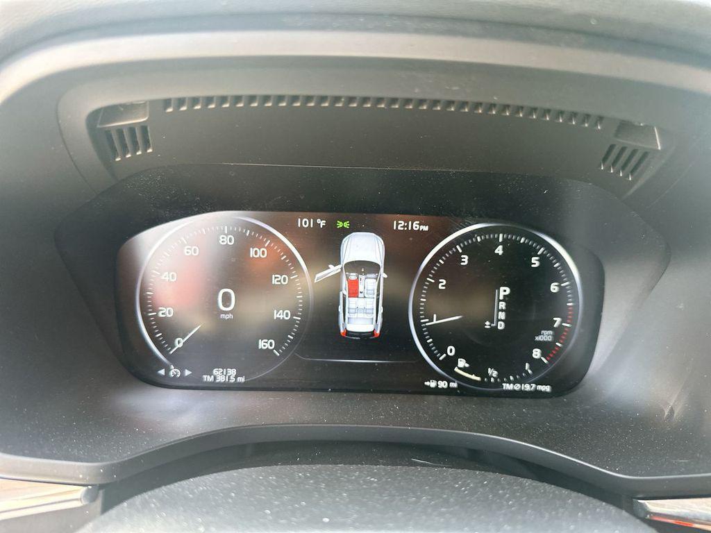 used 2020 Volvo XC60 car, priced at $23,889