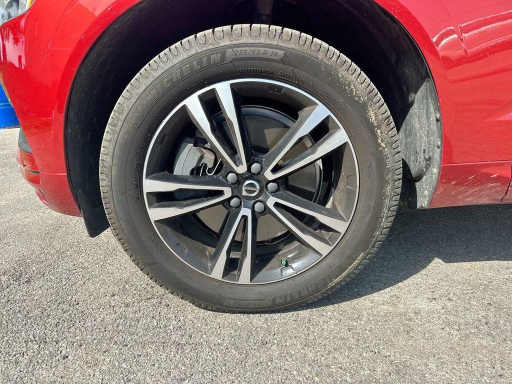 used 2020 Volvo XC60 car, priced at $23,889