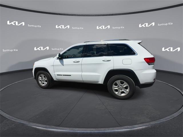 used 2017 Jeep Grand Cherokee car, priced at $15,565