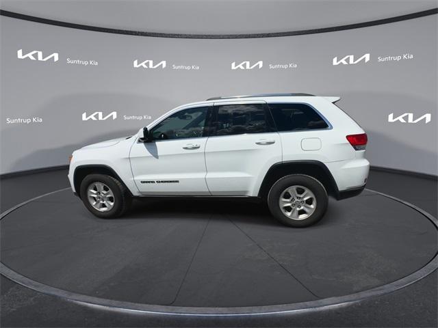 used 2017 Jeep Grand Cherokee car, priced at $15,565