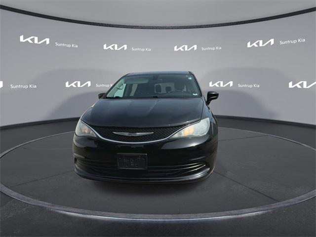 used 2017 Chrysler Pacifica car, priced at $12,995
