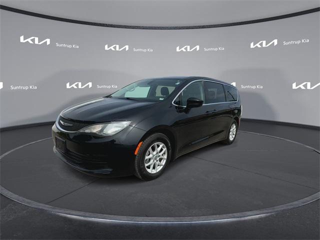 used 2017 Chrysler Pacifica car, priced at $12,995