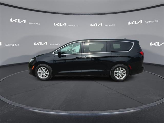 used 2017 Chrysler Pacifica car, priced at $12,995