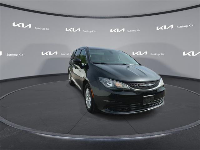 used 2017 Chrysler Pacifica car, priced at $12,995