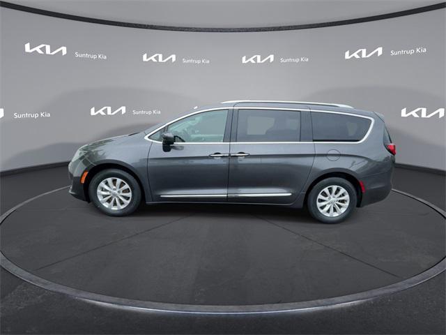 used 2018 Chrysler Pacifica car, priced at $14,735