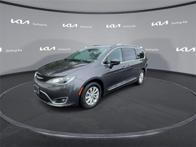 used 2018 Chrysler Pacifica car, priced at $14,735