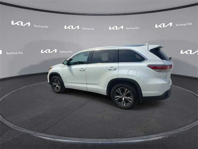 used 2016 Toyota Highlander car, priced at $20,995