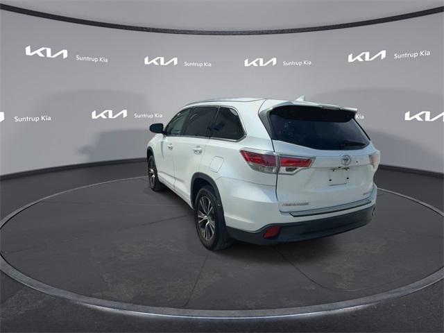 used 2016 Toyota Highlander car, priced at $20,995