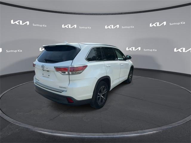 used 2016 Toyota Highlander car, priced at $20,995