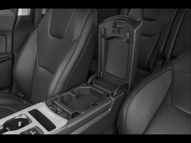 used 2024 Ford Edge car, priced at $27,805