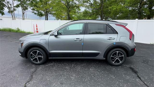 used 2023 Kia Niro Plug-In Hybrid car, priced at $30,995