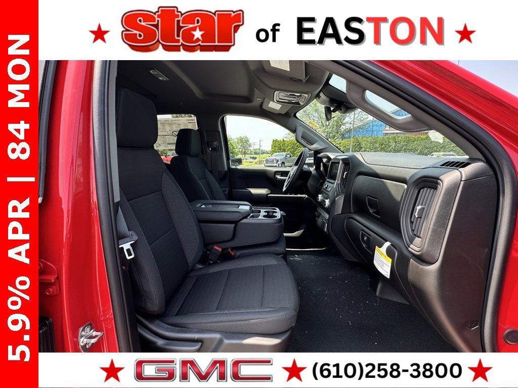 new 2025 GMC Sierra 1500 car, priced at $42,905