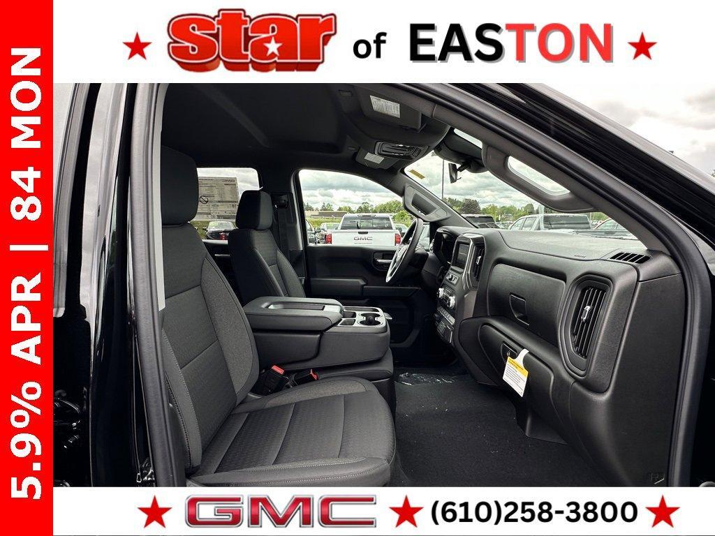new 2025 GMC Sierra 1500 car, priced at $45,605