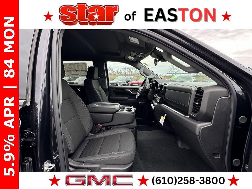 new 2025 GMC Sierra 1500 car, priced at $51,735