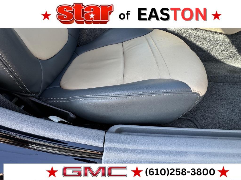used 2007 Pontiac Solstice car, priced at $11,773