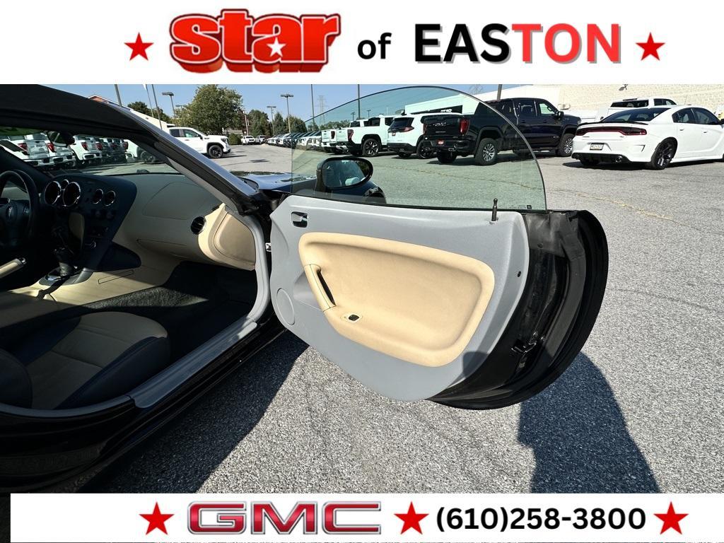 used 2007 Pontiac Solstice car, priced at $11,773