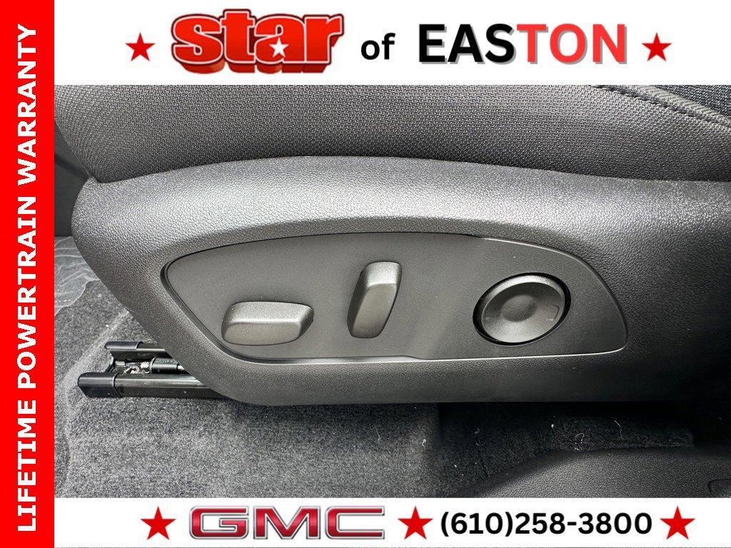 new 2025 GMC Acadia car, priced at $45,640
