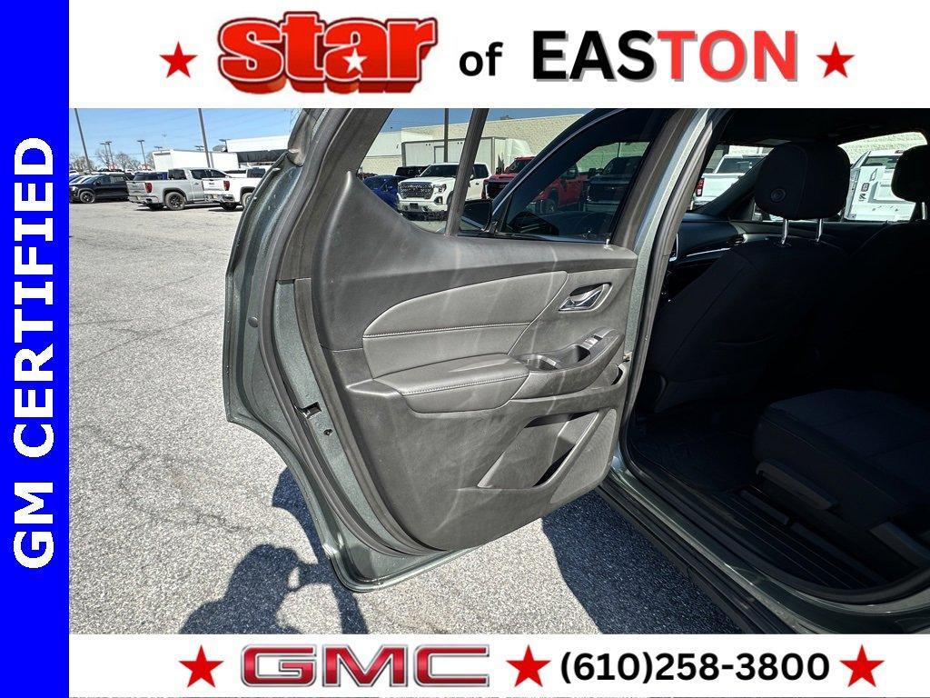 used 2022 Chevrolet Traverse car, priced at $30,356