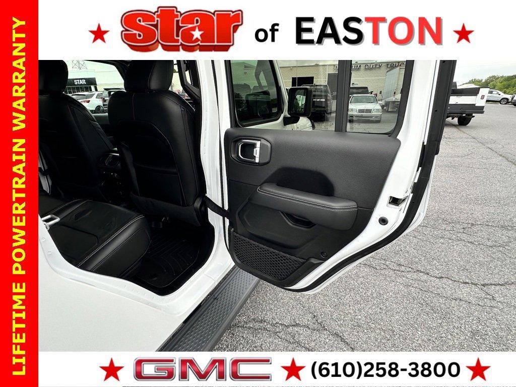 used 2020 Jeep Gladiator car, priced at $33,389