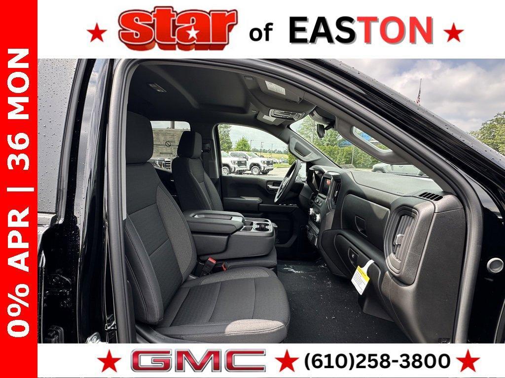 new 2025 GMC Sierra 1500 car, priced at $41,905