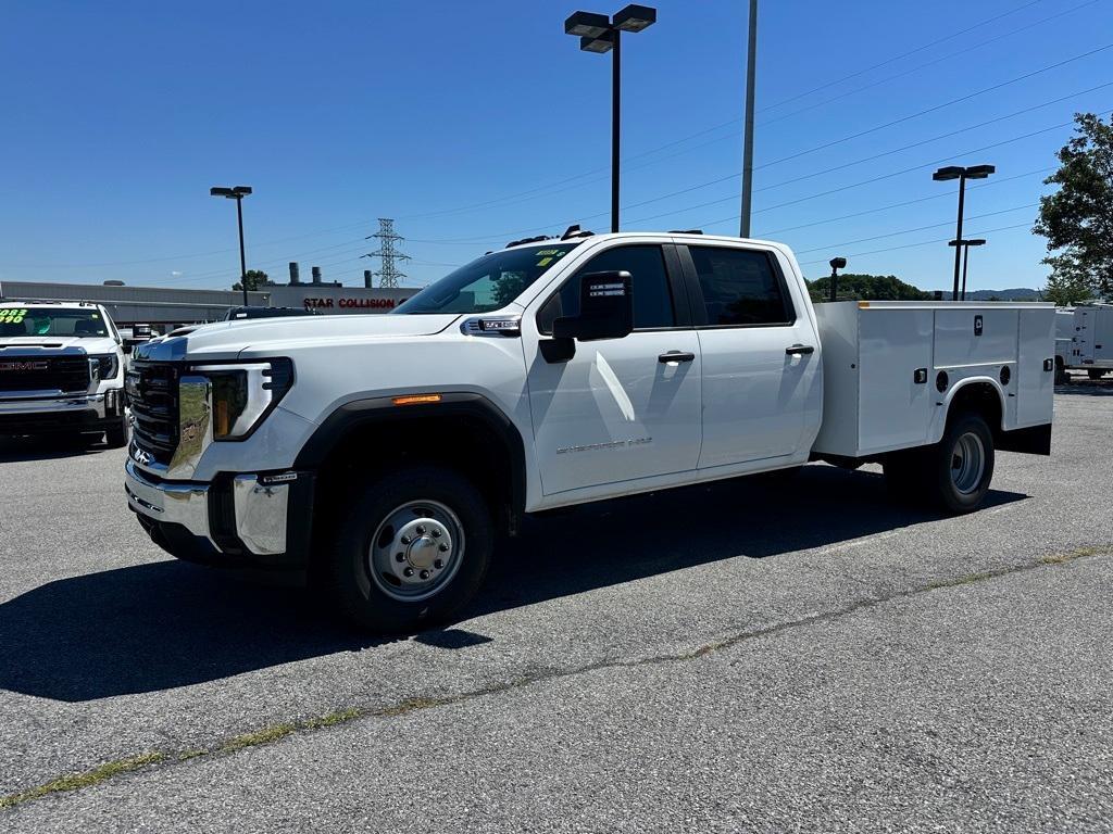 new 2025 GMC Sierra 3500 car, priced at $72,990