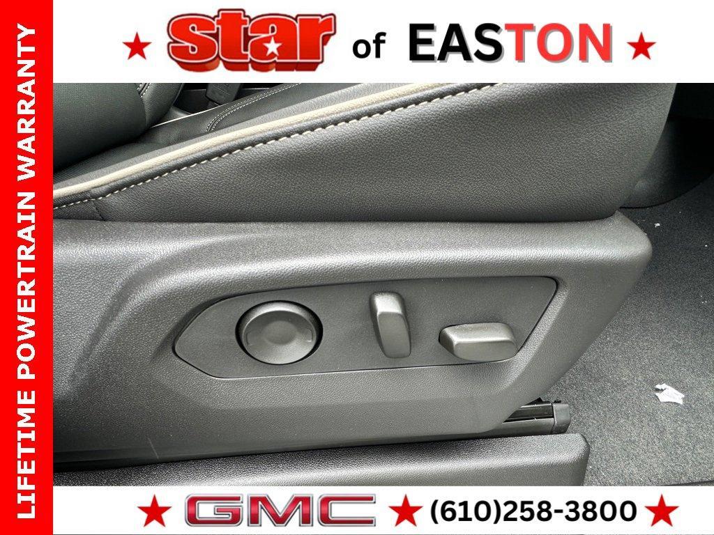 new 2025 GMC Yukon car, priced at $73,115