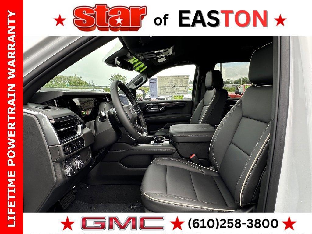 new 2025 GMC Yukon car, priced at $73,115