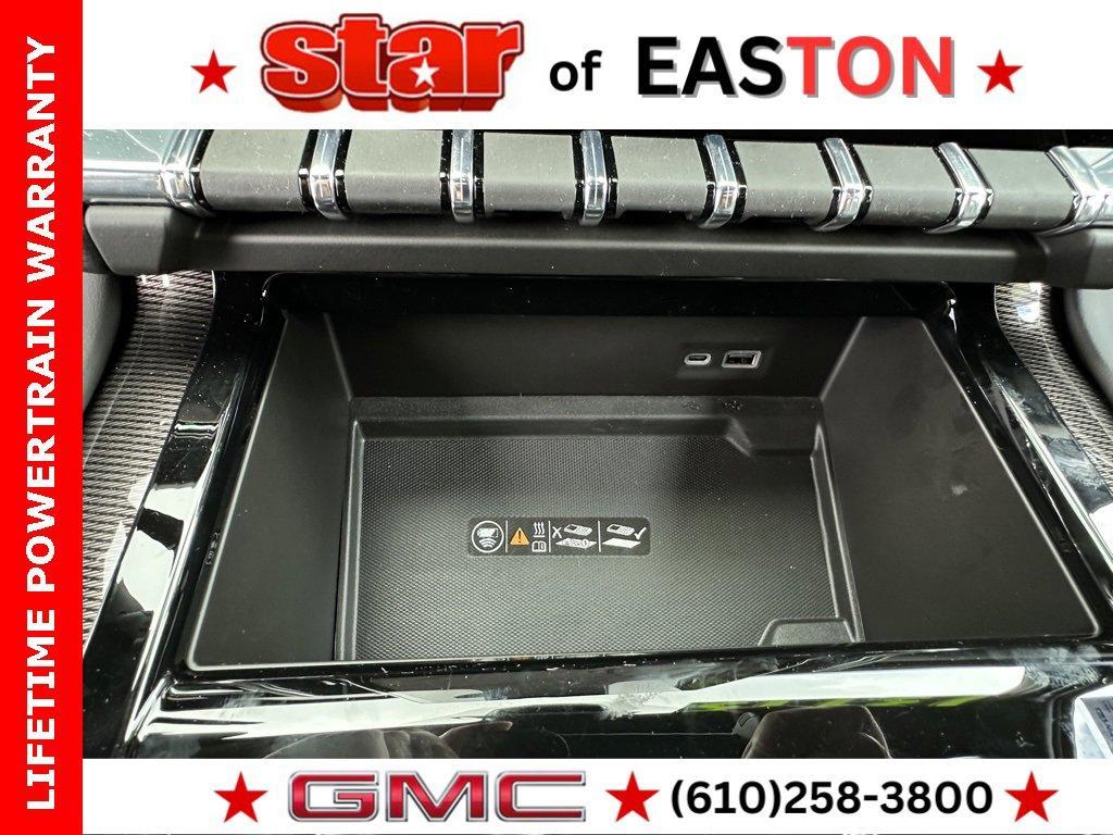 new 2025 GMC Yukon car, priced at $75,714
