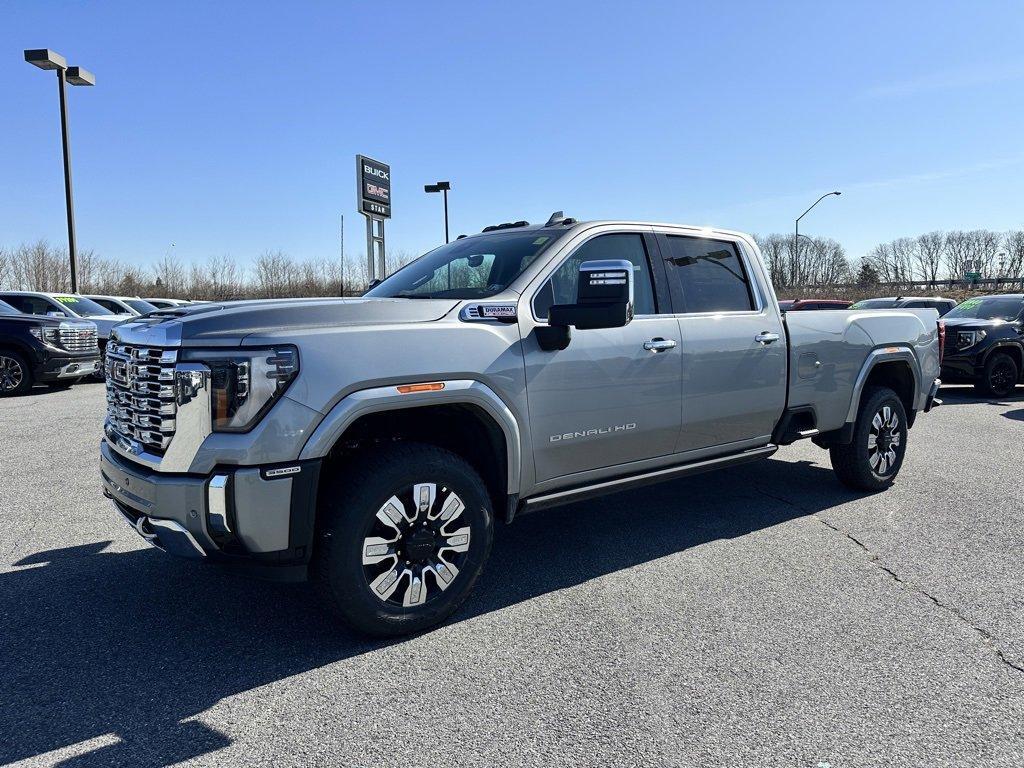 new 2025 GMC Sierra 3500 car, priced at $88,575