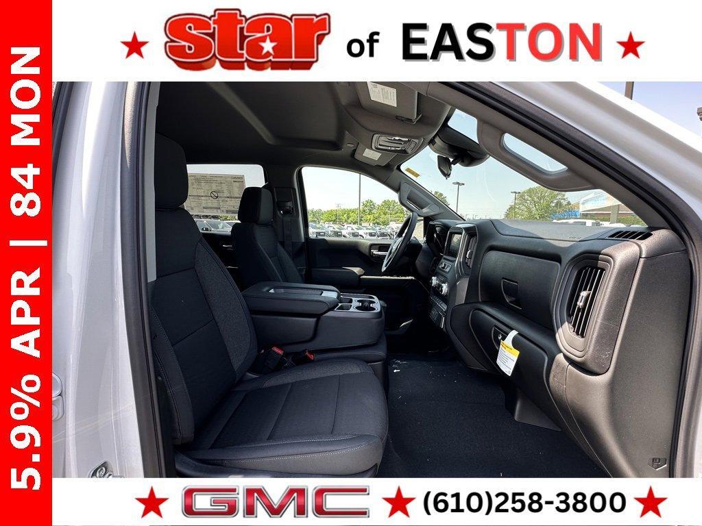 new 2025 GMC Sierra 1500 car, priced at $44,440
