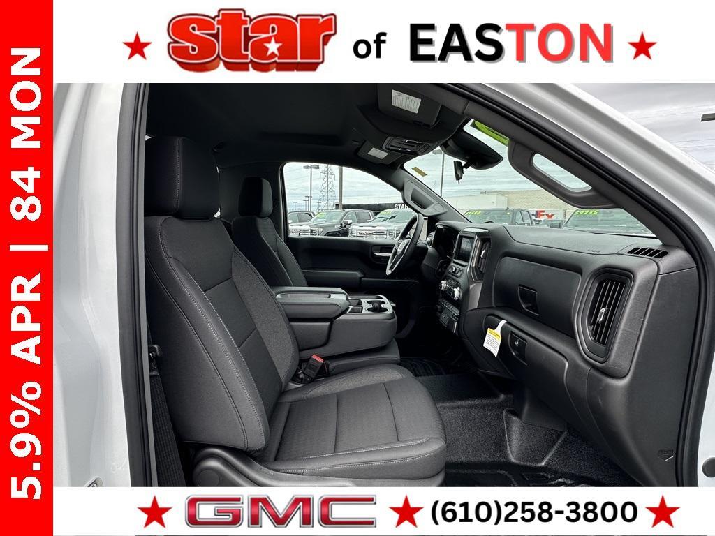 new 2025 GMC Sierra 1500 car, priced at $42,570