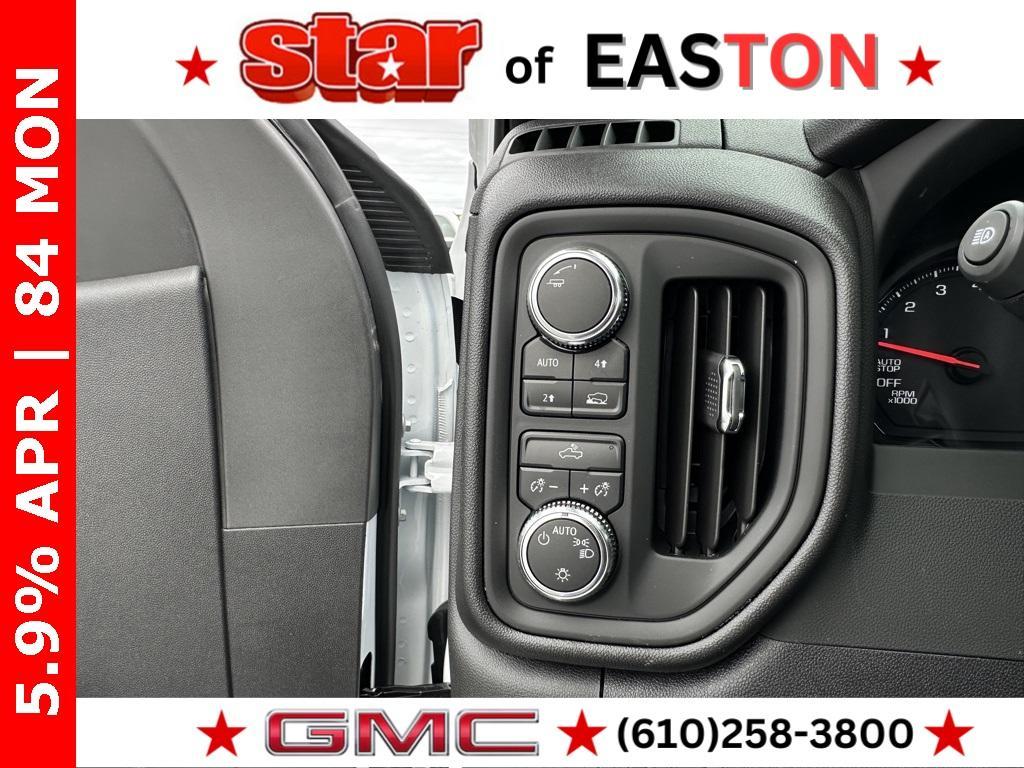new 2025 GMC Sierra 1500 car, priced at $42,570