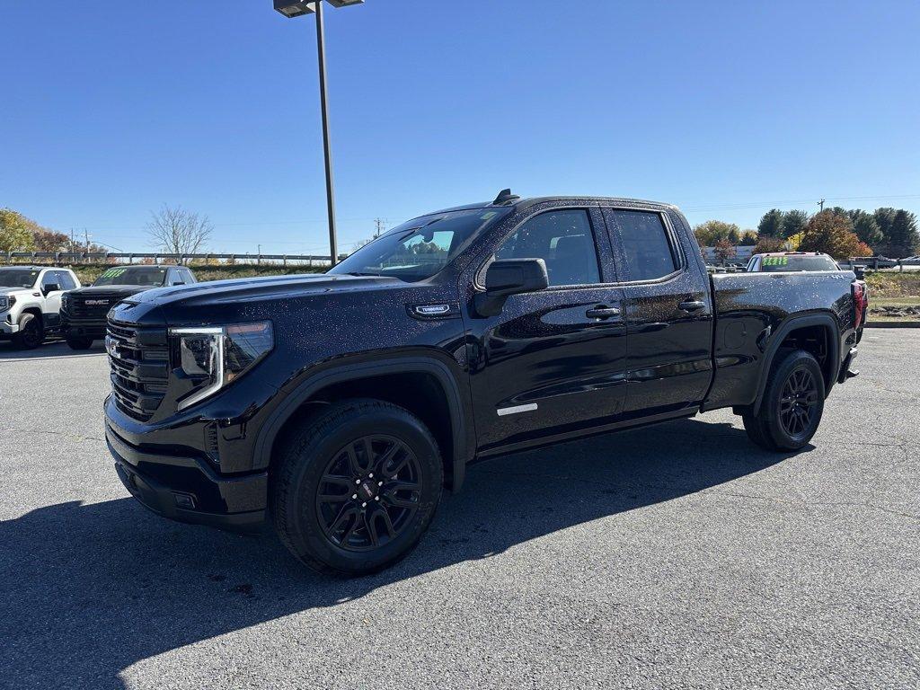 new 2025 GMC Sierra 1500 car, priced at $53,635