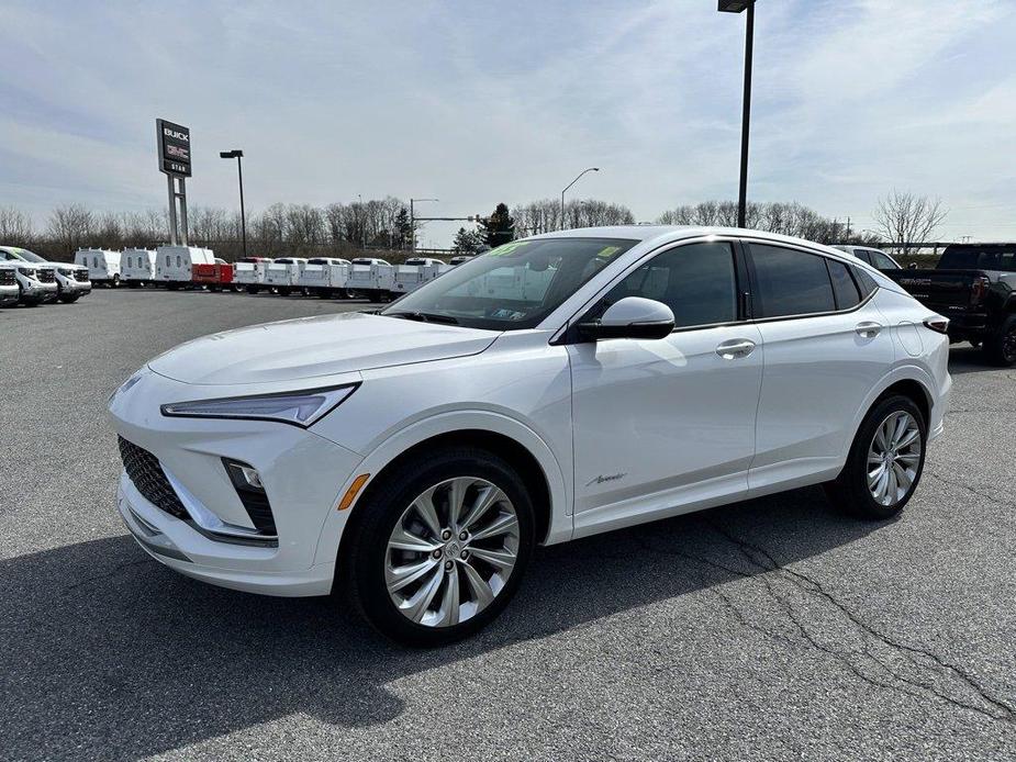 new 2024 Buick Envista car, priced at $31,900