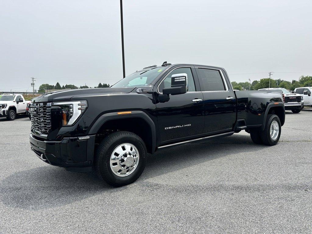 new 2025 GMC Sierra 3500 car, priced at $102,435