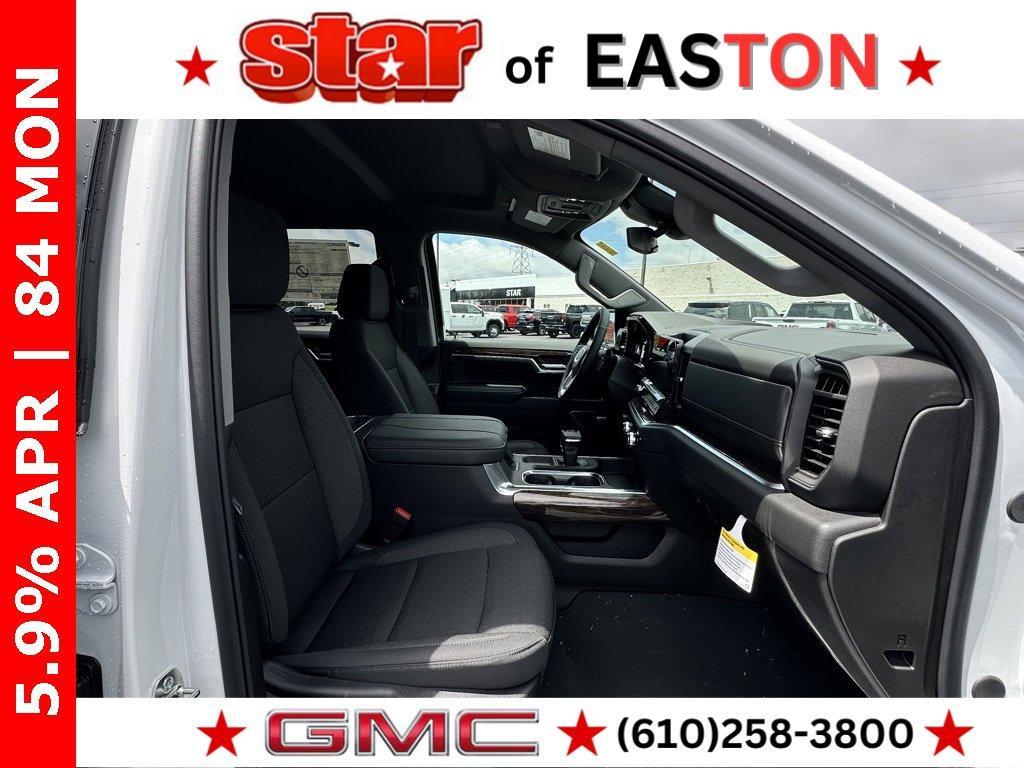 new 2025 GMC Sierra 1500 car, priced at $58,105