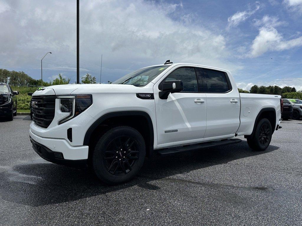 new 2025 GMC Sierra 1500 car, priced at $58,105
