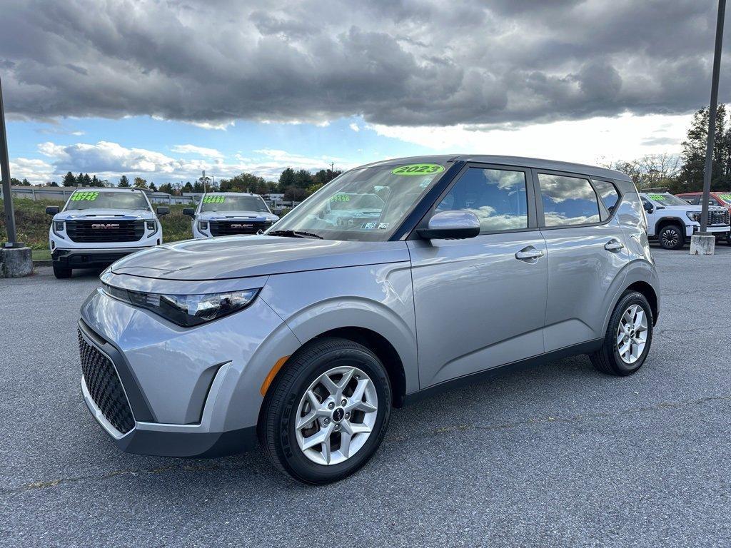 used 2023 Kia Soul car, priced at $18,556