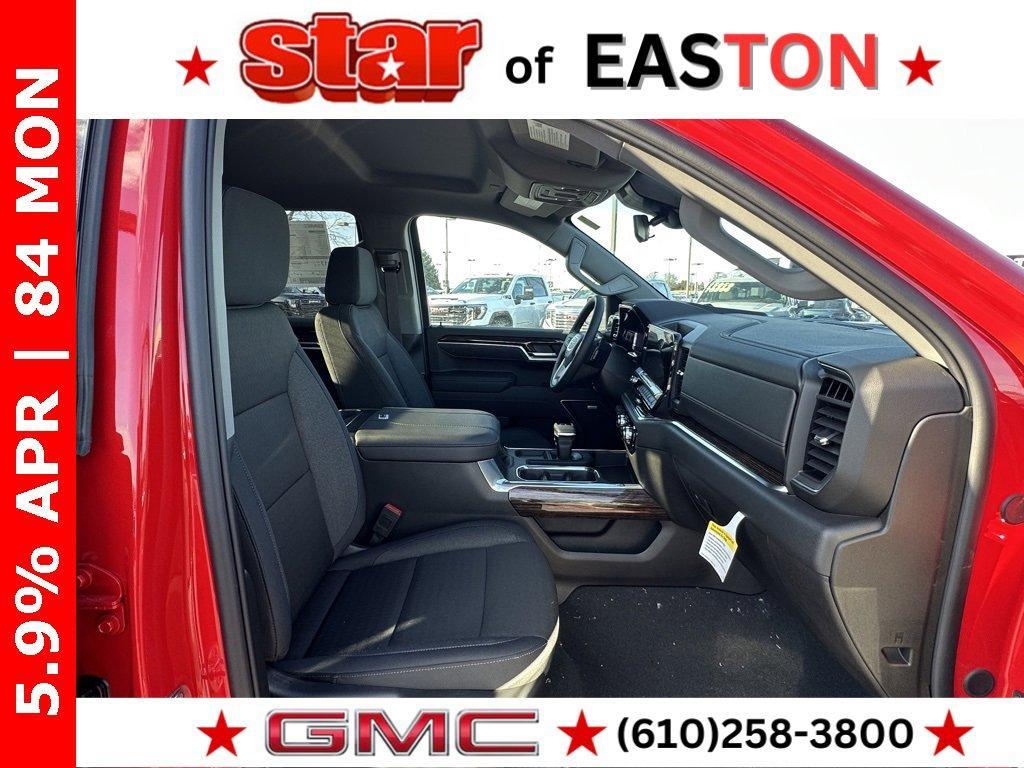 new 2025 GMC Sierra 1500 car, priced at $56,135