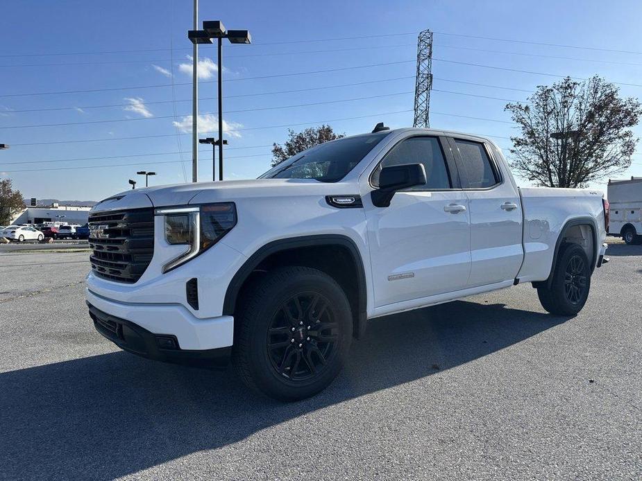 new 2025 GMC Sierra 1500 car, priced at $53,140