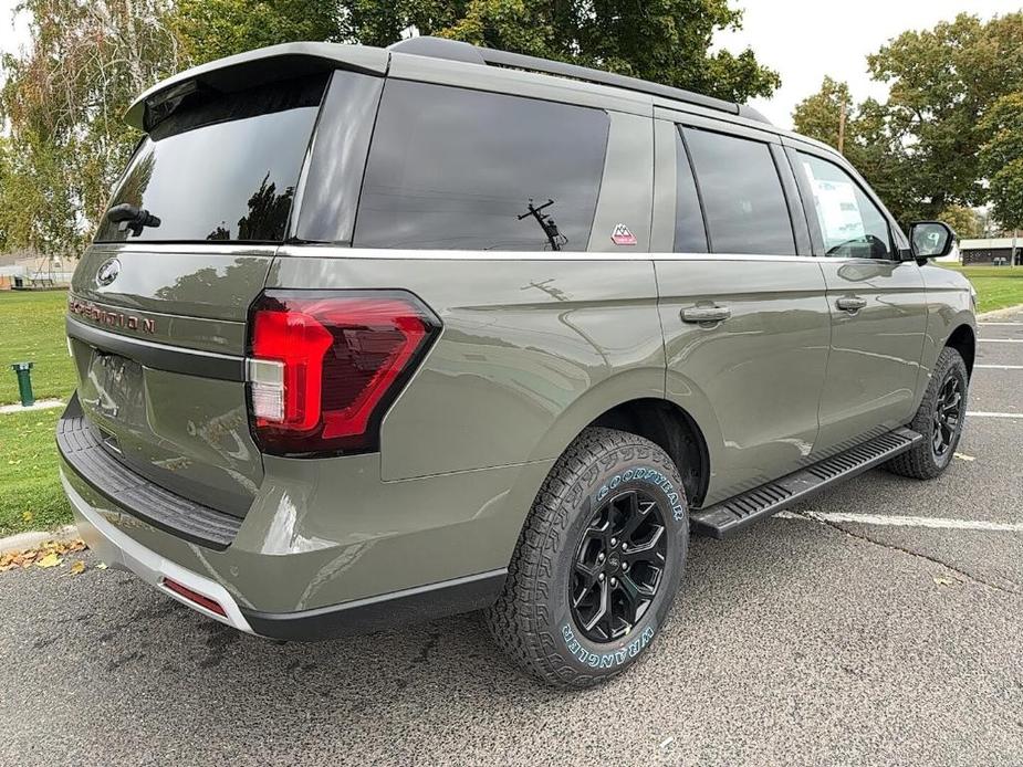 new 2024 Ford Expedition car, priced at $84,015