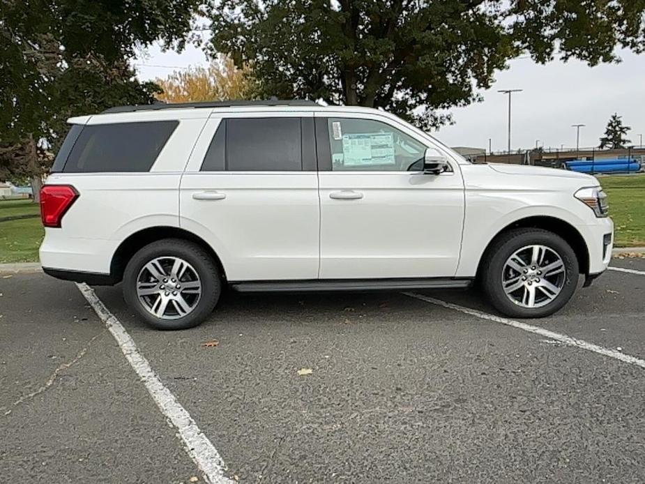 new 2024 Ford Expedition car, priced at $75,340