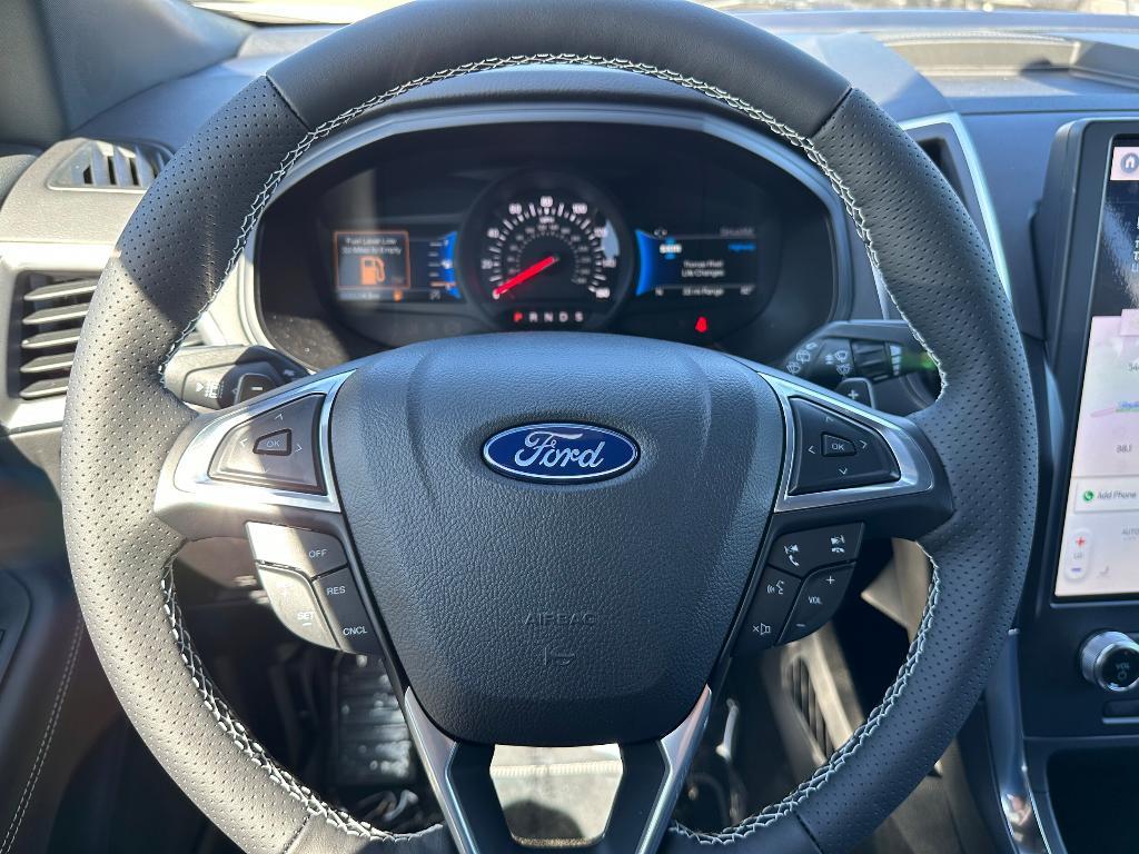 used 2023 Ford Edge car, priced at $35,095