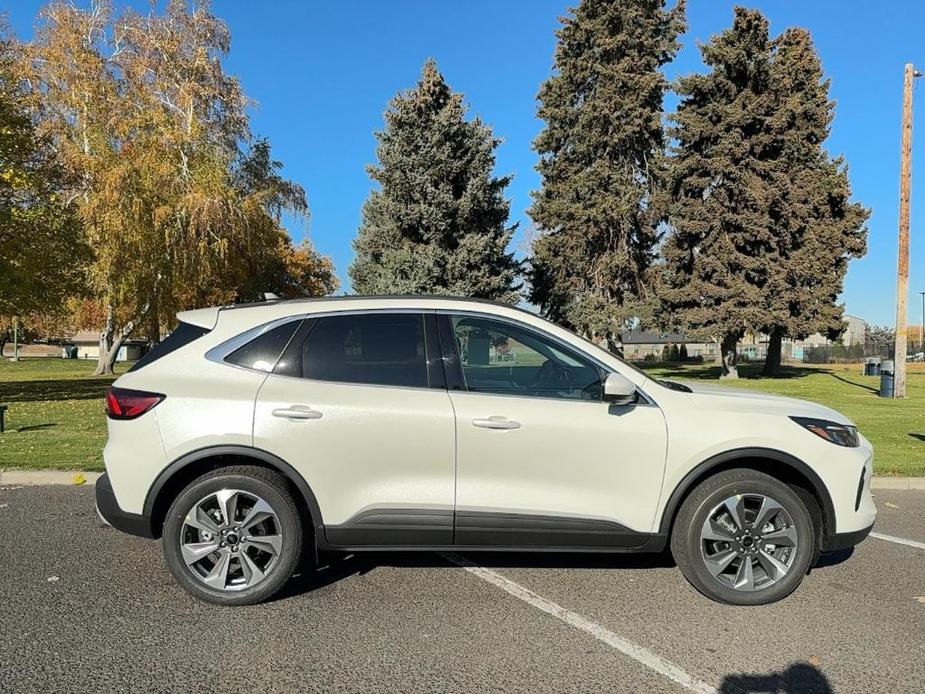 new 2025 Ford Escape car, priced at $42,640