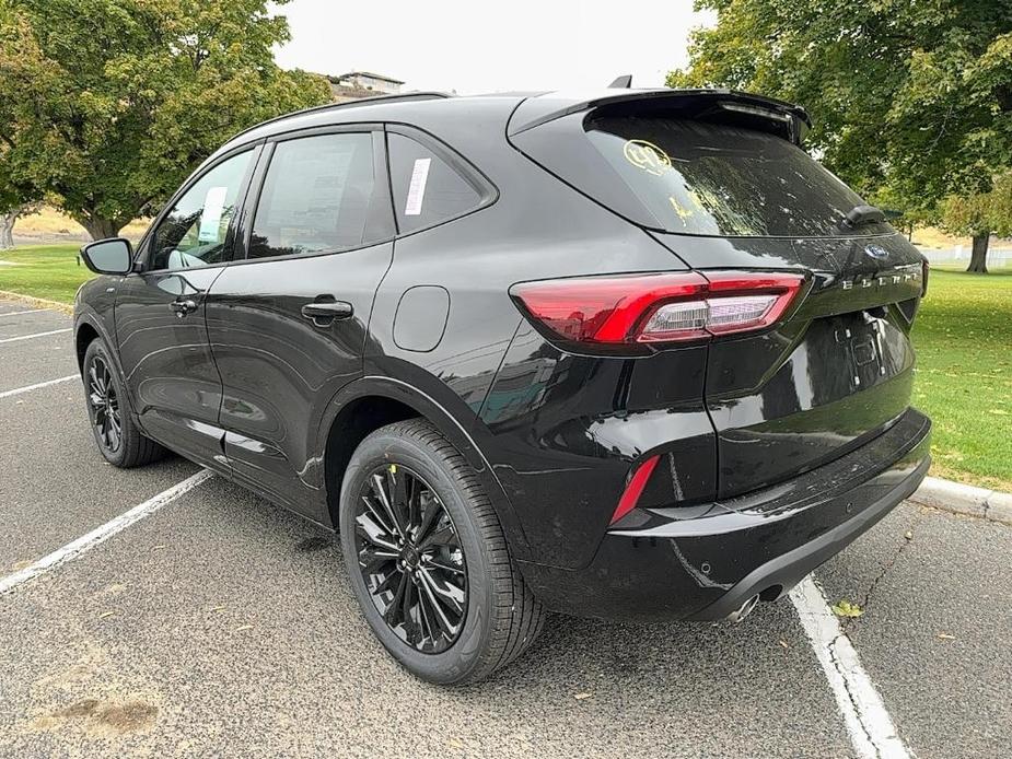 new 2025 Ford Escape car, priced at $40,000