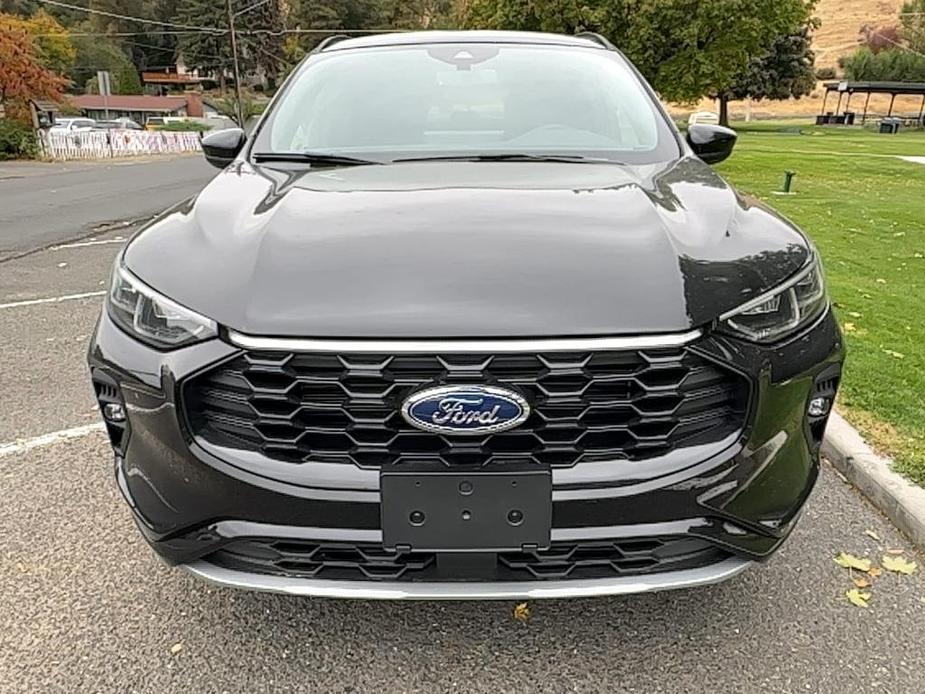 new 2025 Ford Escape car, priced at $40,000