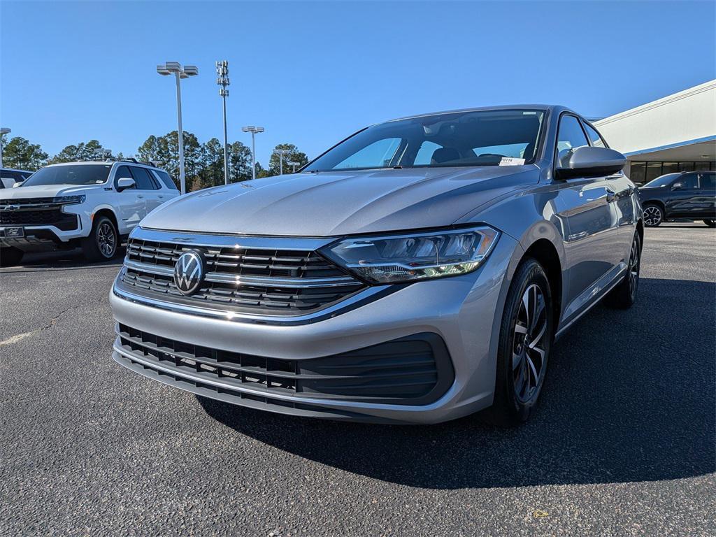 used 2024 Volkswagen Jetta car, priced at $15,995