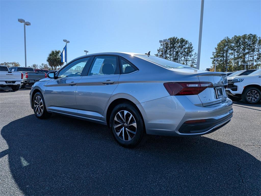 used 2024 Volkswagen Jetta car, priced at $15,995