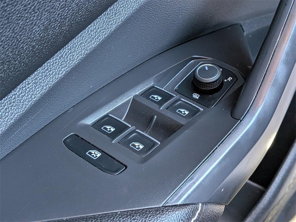 used 2024 Volkswagen Jetta car, priced at $15,995